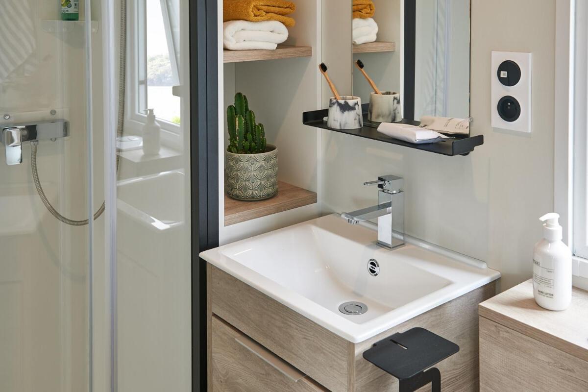 Hotel Frantheor Saint-Raphael 4 étoiles Habitación foto